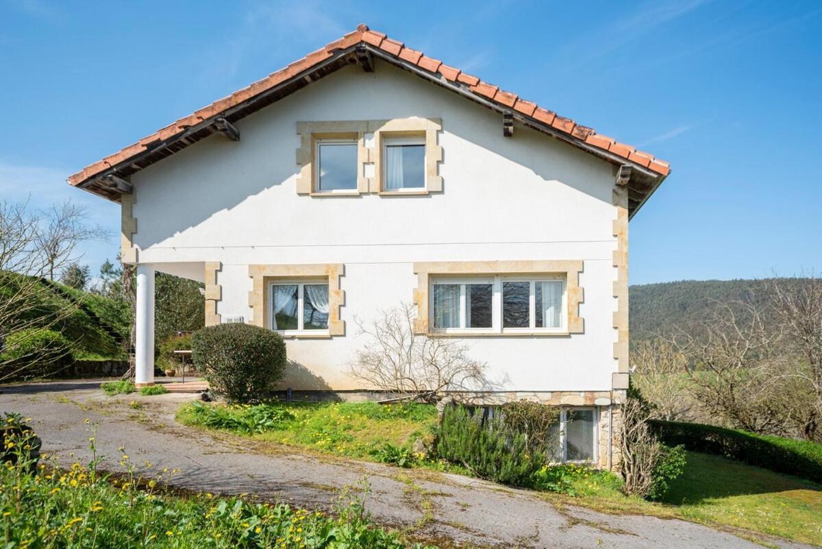 Casa Con Jardin En Gama Villa Bárcena de Cicero Dış mekan fotoğraf